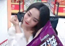 娱乐吃瓜酱姐姐爱吃零食,揭秘娱乐界的甜蜜秘密